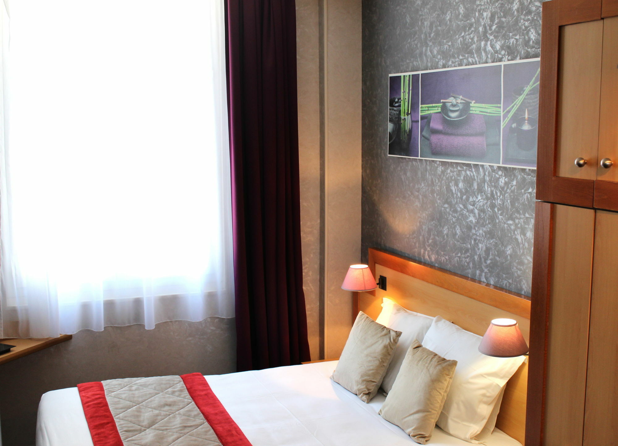 Hotel Du Chemin Vert Parigi Esterno foto